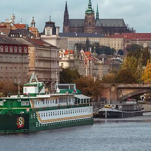 Admiral *** Prague